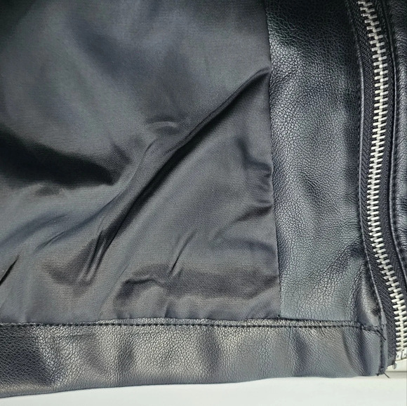 7 For All Mankind Leather Mini Skirt  Zipper Rock Belt Black size M - Picture 9 of 9